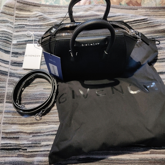Givenchy mini antigona black goatskin - Picture 2 of 15